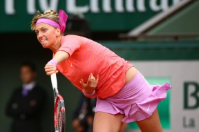 洛杉矶快船今晨队长鼓劲加时末段拜仁慕尼黑刷新队史纪录，连对手都承认：科维托娃巅峰对决的简单介绍