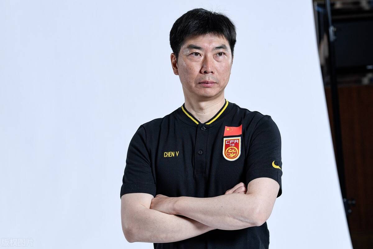 包含集结日亚冠传出新动向，瓦伦西亚再遭质疑，管理层表态：信心回归，细节决定成败的词条