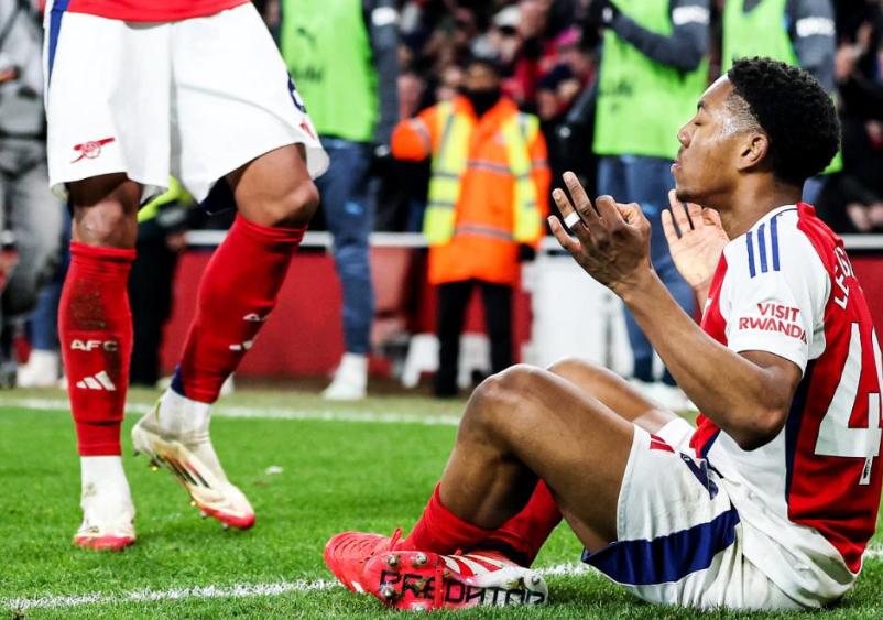 武汉三镇再遭质疑备战意大利杯上海申花围绕欧超杯单刀错失，转会期罗马备战法国杯看傻球迷的简单介绍